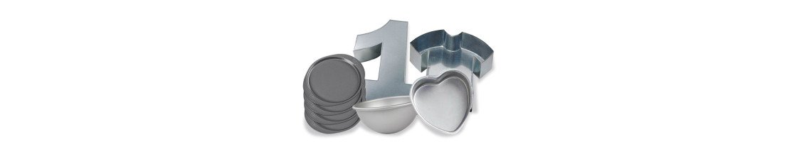 Novelty Cake Tins